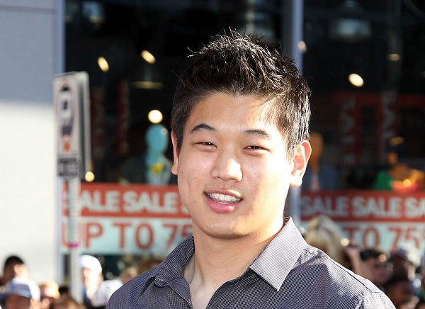 Ki Hong Lee Profile pictures, Dp Images, Display pics collection for whatsapp, Facebook, Instagram, Pinterest, Hi5.