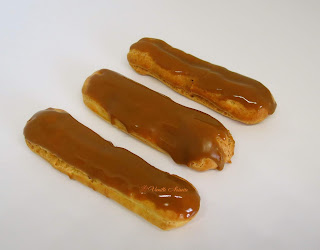 Eclair au café 