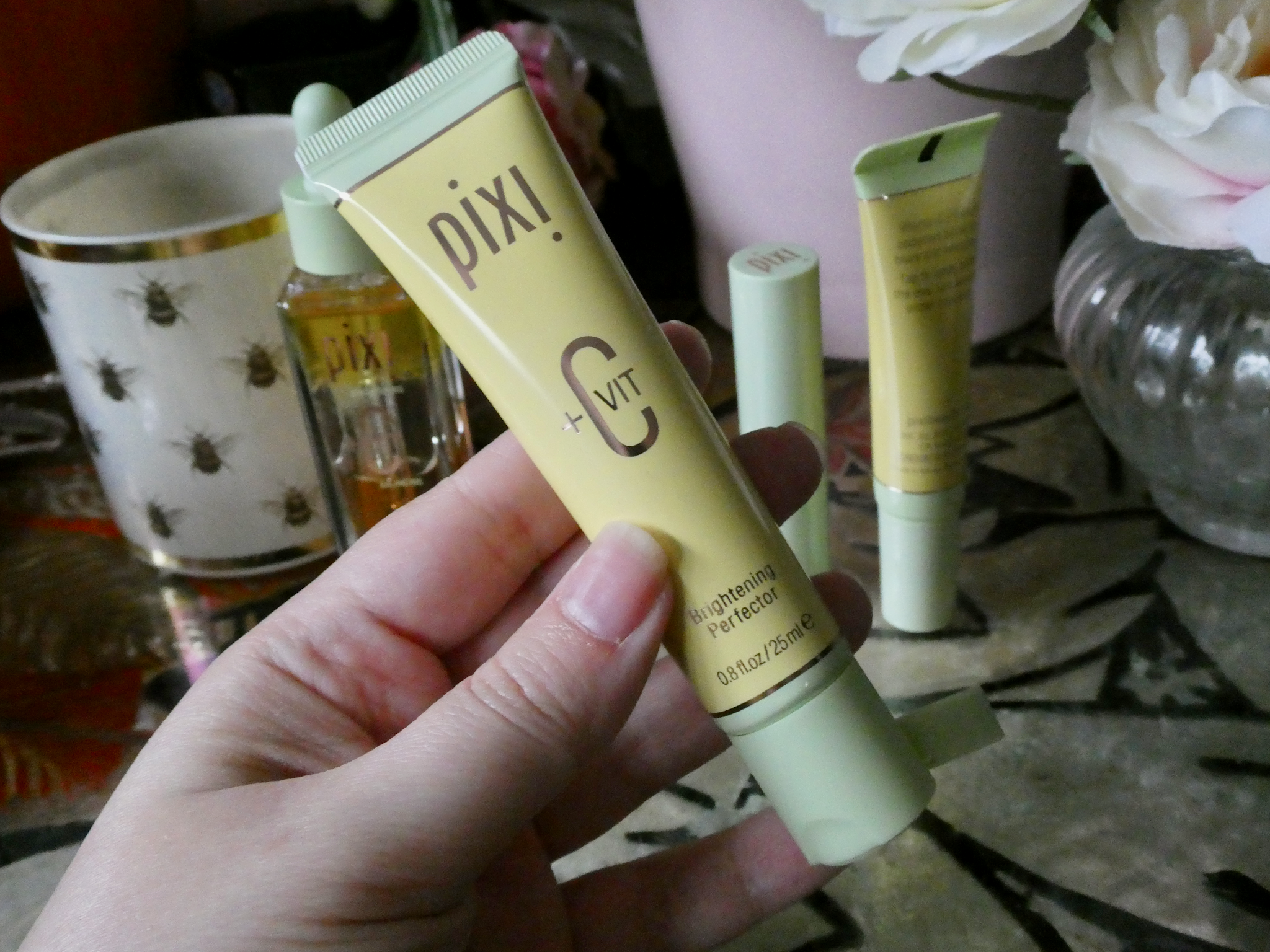 pixi +c vit brightening perfector