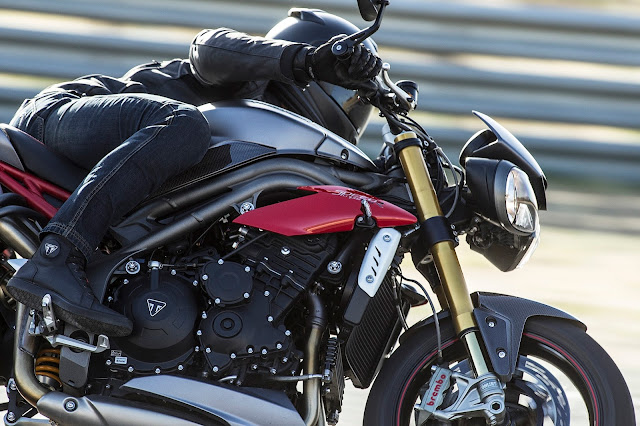 Triumph Speed Triple On road price in india