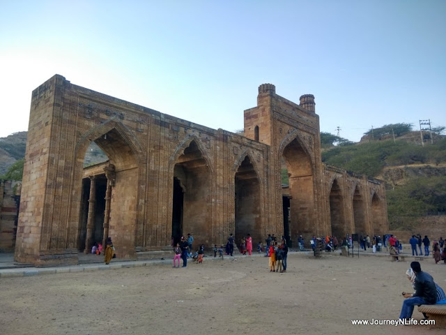 Adhai Din Ka Jhonpra - Ajmer Rajasthan Travel Blog