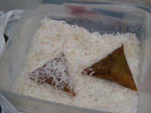 Kuih Lopis