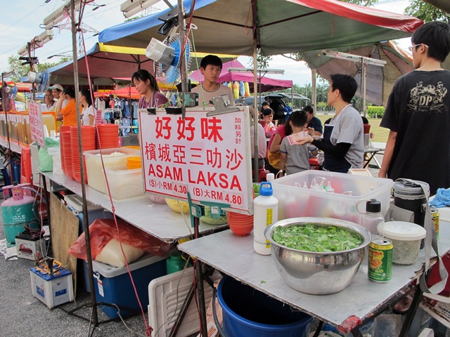 Being Hildaladida: Setia Alam Pasar Malam (Night Market)