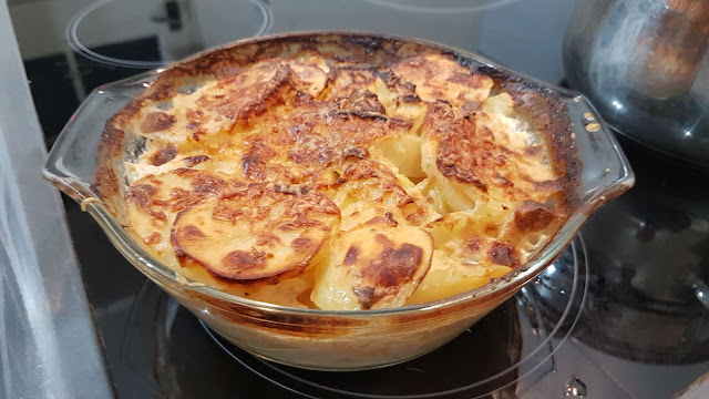 Cheesey, Potato and Leek Gratin