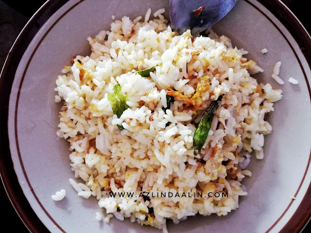 7 Bahan Je Buat Nasi Goreng -  Sebenarnya memasak ini taklah susah mana, cuma kekadang masa tak mengizinkan atau ada komitment lain yang membuatkan tak sempat nak masak. Mummy yakin mak-mak di luar sana pun ada masa tak sempat nak masak. Betul, tak? Mummy pun, selalunya masak resepi mudah-mudah je. Macam hujung minggu hari tu, menu 7 Bahan Je Buat Nasi Goreng !, Resepi 7 Bahan Nasi Goreng, Cara Masak 7 Bahan Nasi Goreng