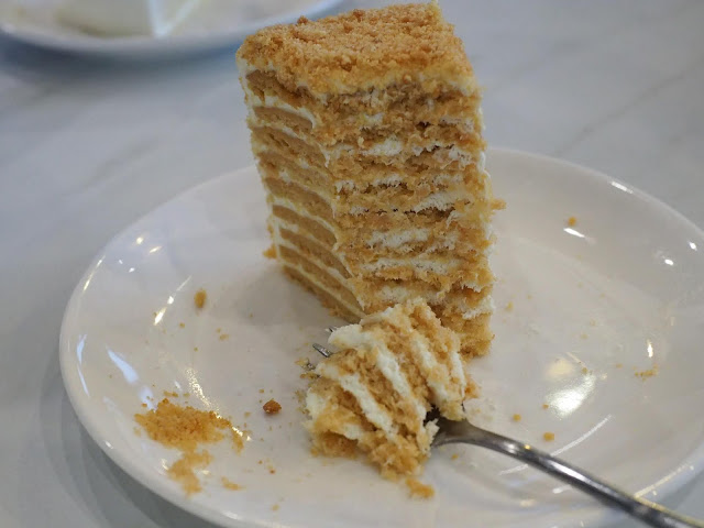 Nanyfadhly: Torte By Linda - Kafe Halal Russian Cake / Dessert