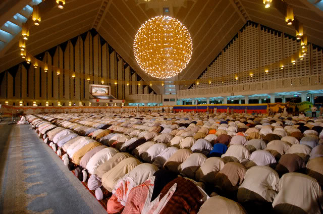Ramadan Kareem in Pakistan Photos - Articles about Islam