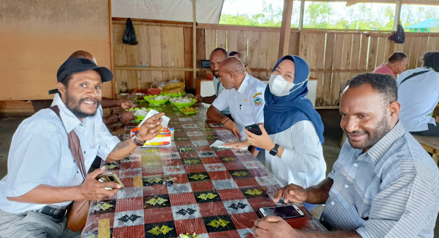 Jemaat Metanoya Dekai Gelar Bazar Pencarian  Dana