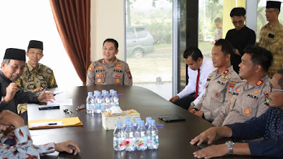 Kapolres Karimun Silahturahmi Ke MUI dan FKUB Kab. Karimun