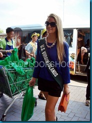 Ms. Earth 2011Candidates Supports SM Greenbag Lite