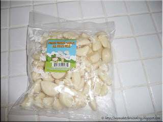 peeled garlic cloves