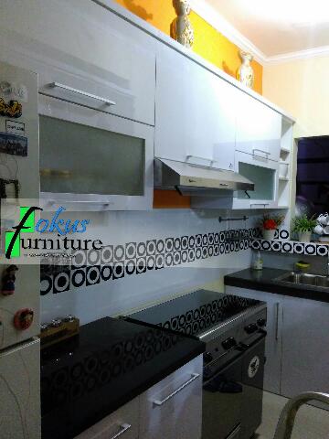 kitchen set gantung lurus