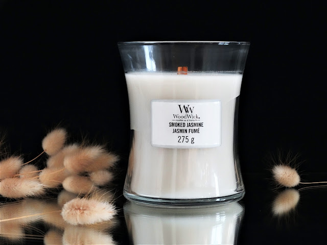 bougie parfumée woodwick, woodwick candle smoke jasmine, woodwick smoke jasmine candle review