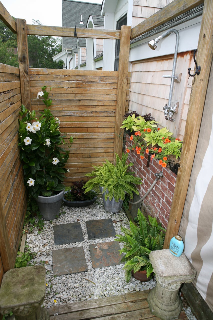 Backyard Outdoor Shower Ideas - Everything About Garden