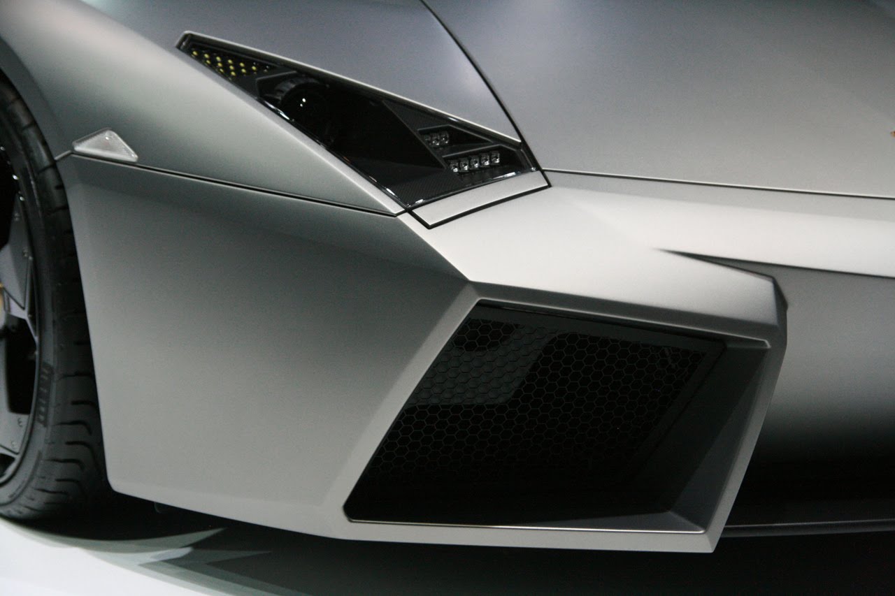... Reventon Roadster 2010 Specification Wallpapers,Features and Reviews