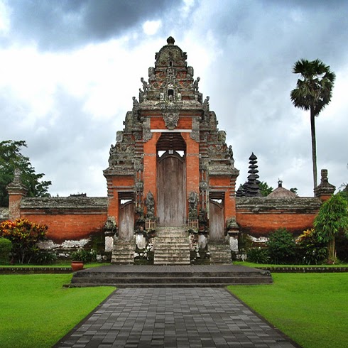 Taman Ayun Temple