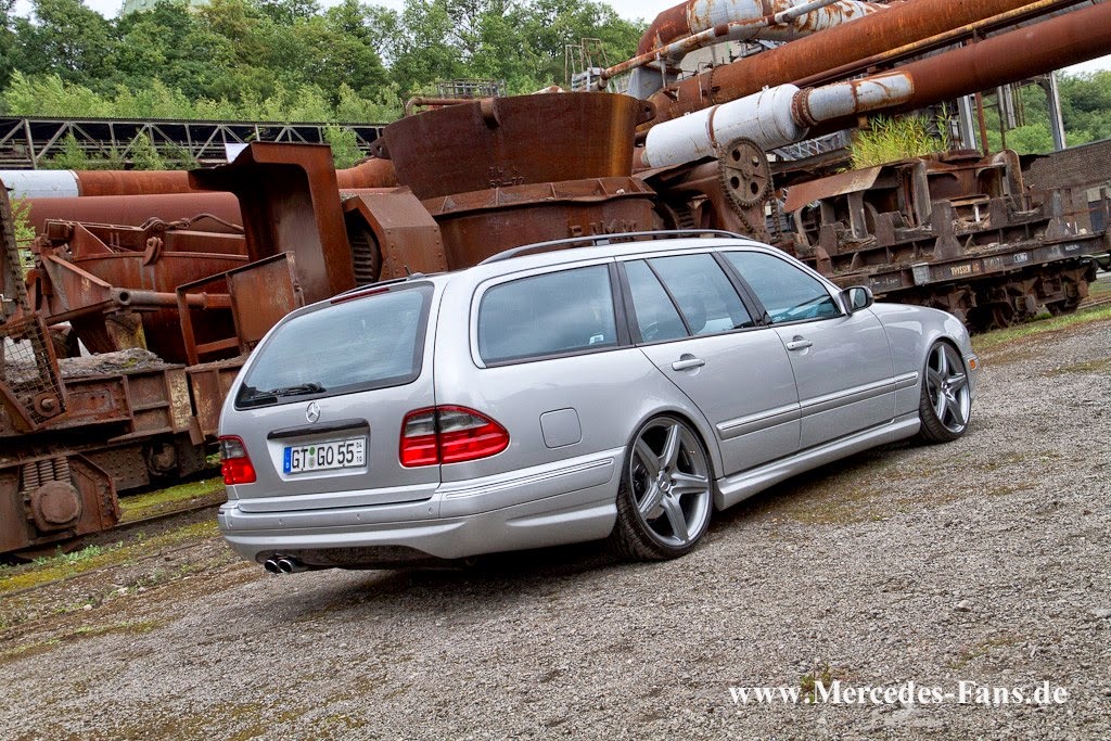 MercedesBenz S210 E55 AMG