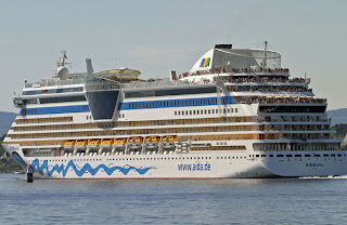 Cruise Ship Wallpapers