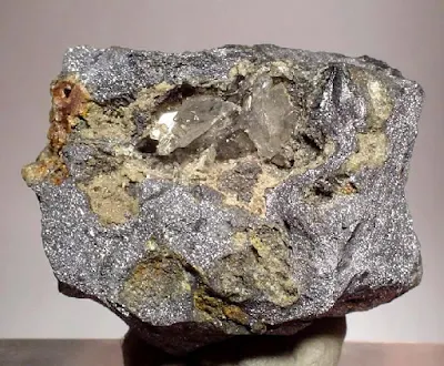 What Happens to Unused Metals Extracted From Earth's Crust?