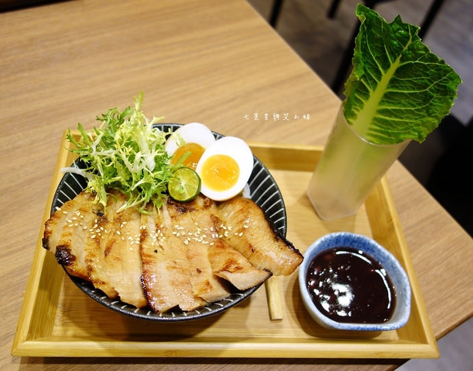 37 開丼 燒肉 丼飯 地表最強燒肉丼