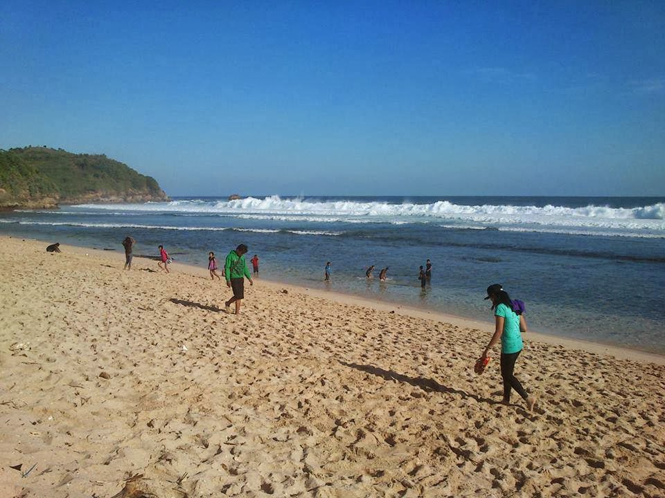 Pantai Gondo Mayit Blitar Yang Menyimpan Misteri