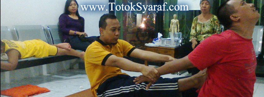 Pengobatan Sakit Punggung  Klinik Totok Syaraf