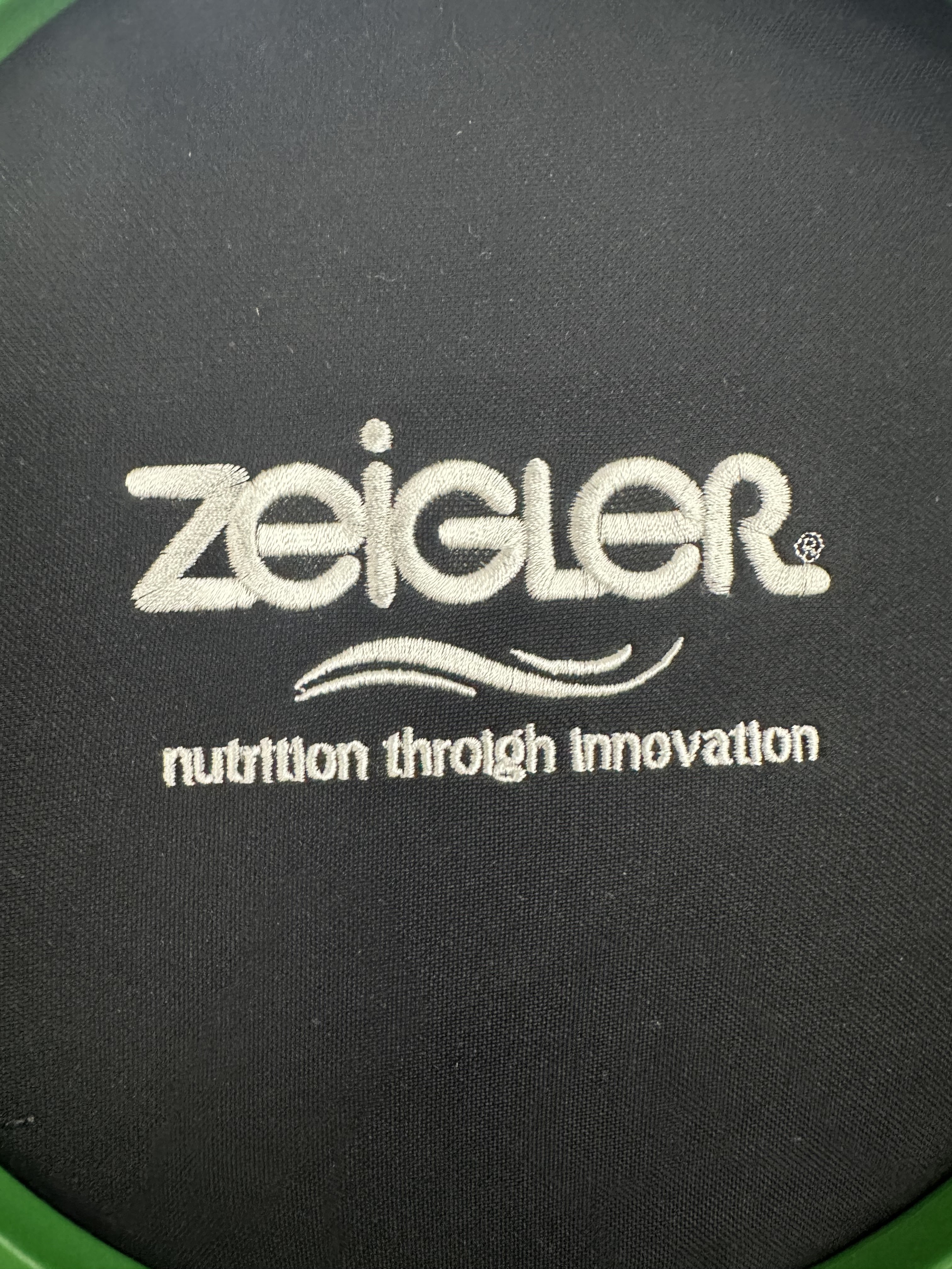 Thêu logo zeigler
