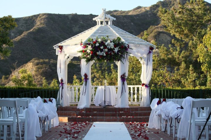 The Exotic Green Garden Wedding Venues Helpful Hints