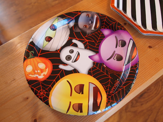 Halloween Emoji plates from Party Pieces