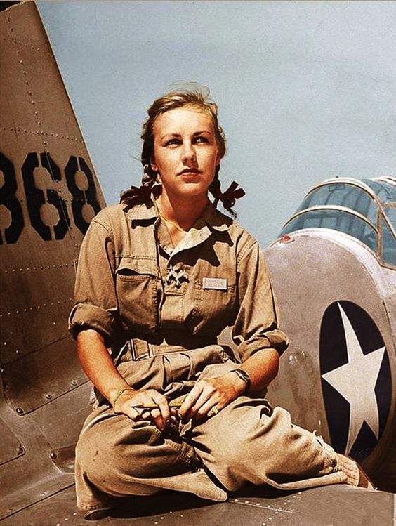 Shirley Slade, a World War II WASP pilot color photos of World War II worldwartwo.filminspector.com