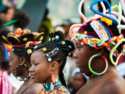 PEINADOS PARA MUJERES MORENAS