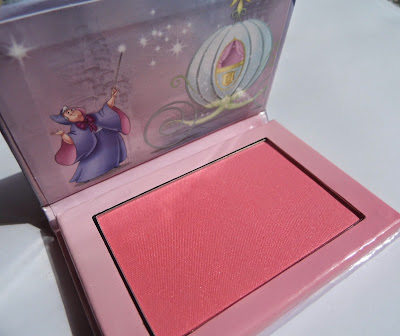 essence-cinderella-limited-edition-blush-01-so-this-is-love-picture