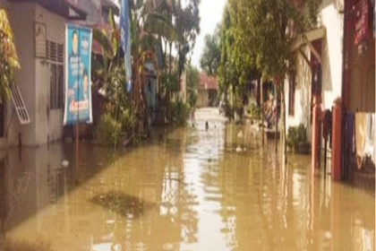 Banjir Kota Solo hari ini Akibat Hujan Deras Hanya 2 Jam Kota Solo dikepung Banjir