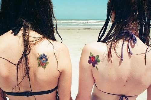 Tatuagens femininas que simbolizam a amizade 