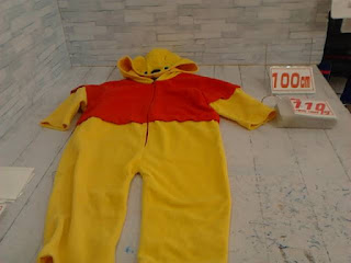 中古品　ベビー服　１００ｃｍ　ディズニー　ＰＯＯＨ　長袖カバーオール　１１０円