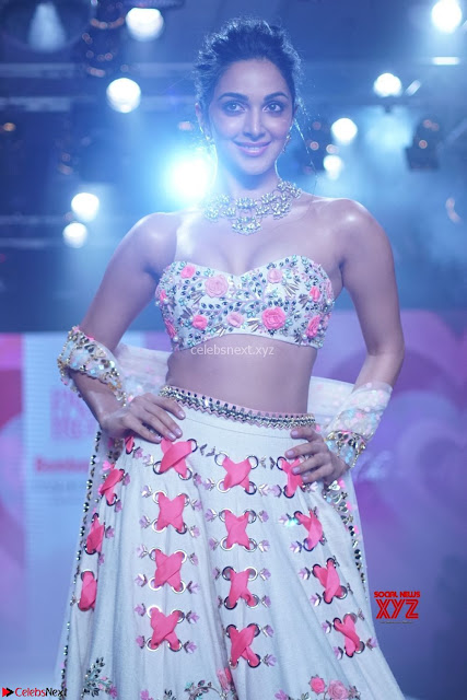 Kiara Advani walks the ramp showcasing the collection of label  Papa Dont Preach by designer Shubhika during the Bombay Times Fashion Week 2018 ~  Exclusive 002.jpg