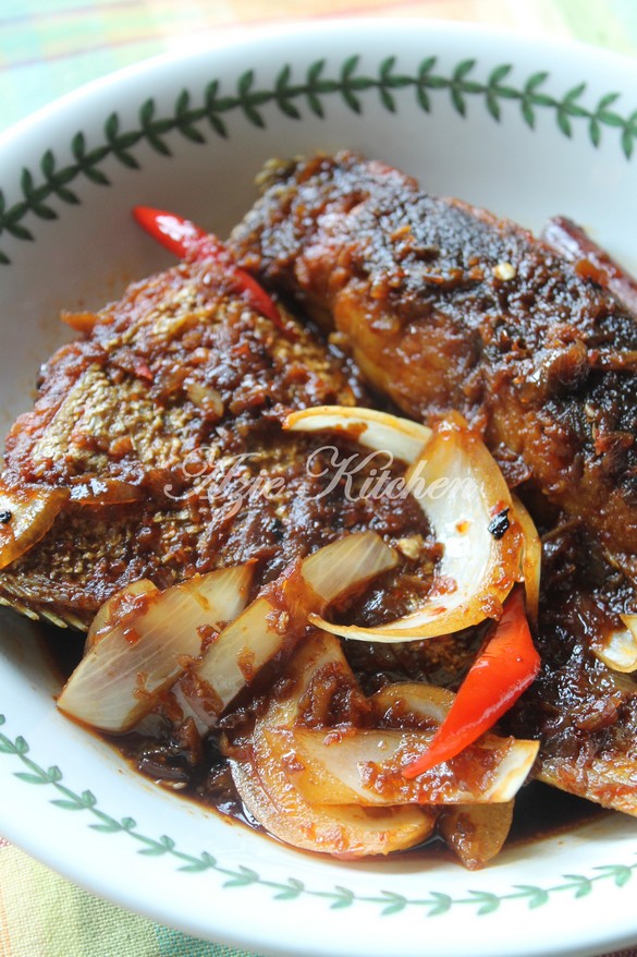 Masak Kicap Pedas Ikan Sebelah - Azie Kitchen