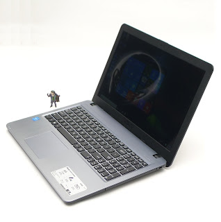 Laptop ASUS X504S ( Intel N3050 ) 15.6-Inch Bekas