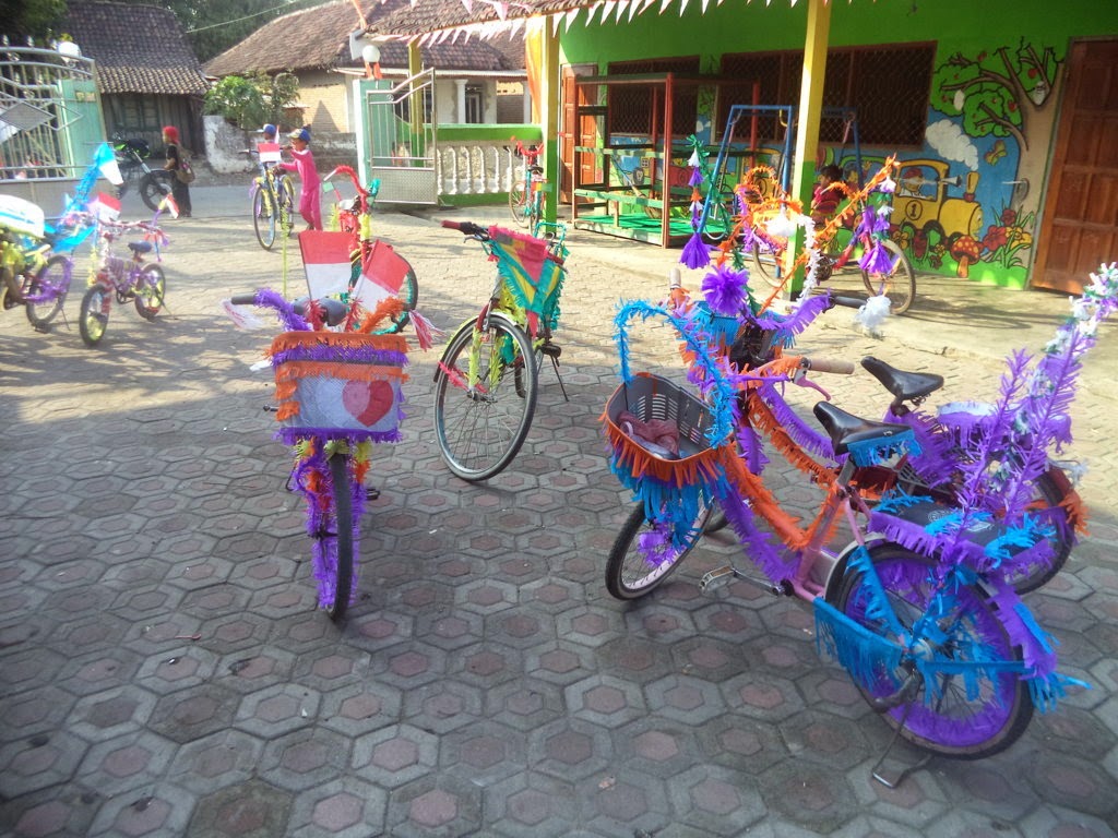 GALERI AREK AREK PROKO Koleksi Foto  Parade Sepeda  Hias  Proko