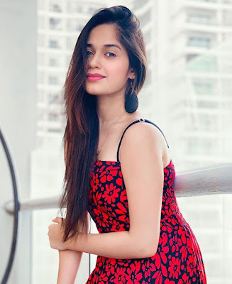 jannat zubair black dress photo	