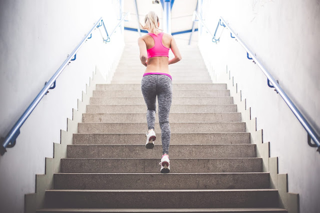 Fun workouts to stay fit: use stairs