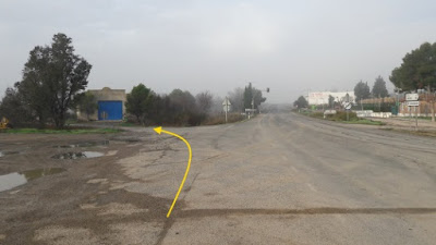 Camino de Santiago de Compostela, Candasnos en Bujaraloz, calle Zaragoza, cruce entre la antigua carretera N-II y la carretera A-2410 en Candasnos