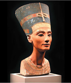 Бюст Клеопатры последней царицы в Египте