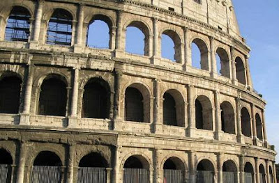 El Coliseo Romano, La Arquitectura Romana, Que ver en Roma, Que visitar en Roma, Turismo en Roma, 