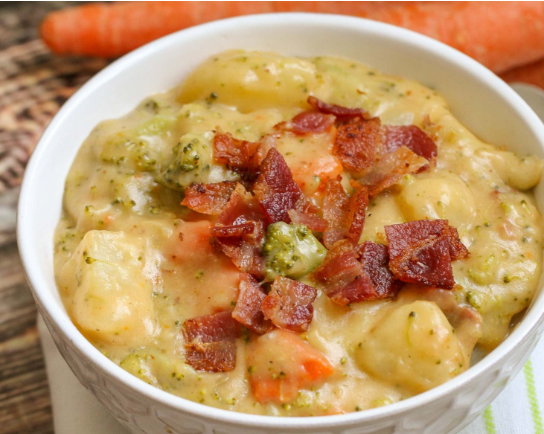  LOADED BROCCOLI POTATO SOUP #dinner 