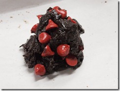 chocolate cherry chip cookies 001