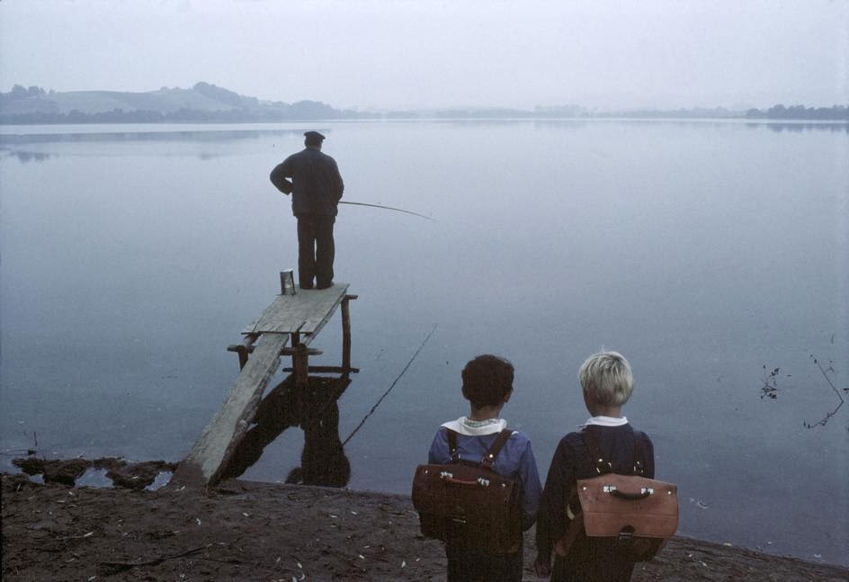 Mesmerizing Photos Capture Daily Life In Poland Back In The Early 1980s