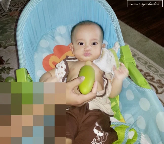 perkenalkan makanan pelengkap bayi bawah 6 bulan, abhaya usus tersumbat, Risiko memperkenalkan makanan pejal terlalu awal kepada bayi