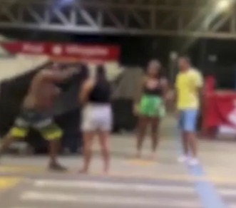 Mulher é agredida por homem com soco no rosto na Estação Pirajá