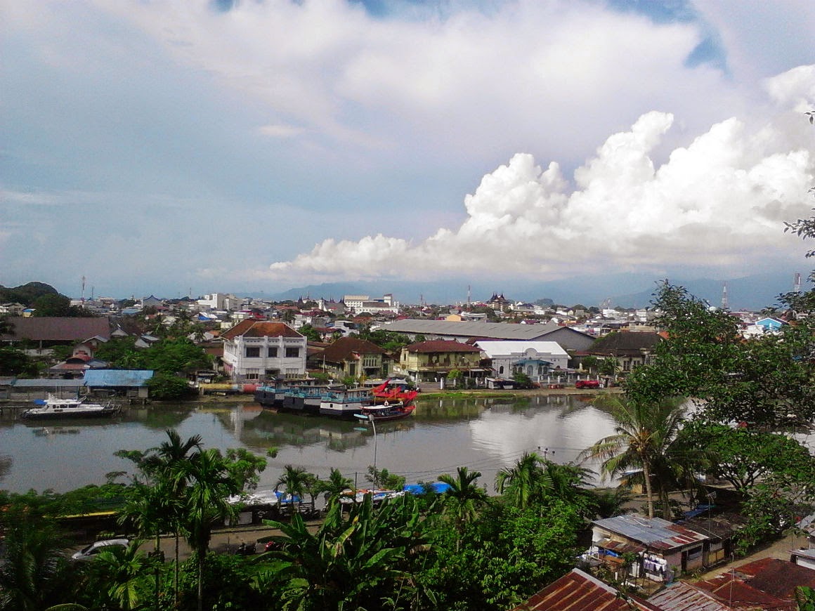 Eksotis Pesona Alam Di Kawasan Pelabuhan Muara Padang 